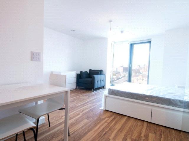 Studio for rent in Baltic Triangle, Calderstones