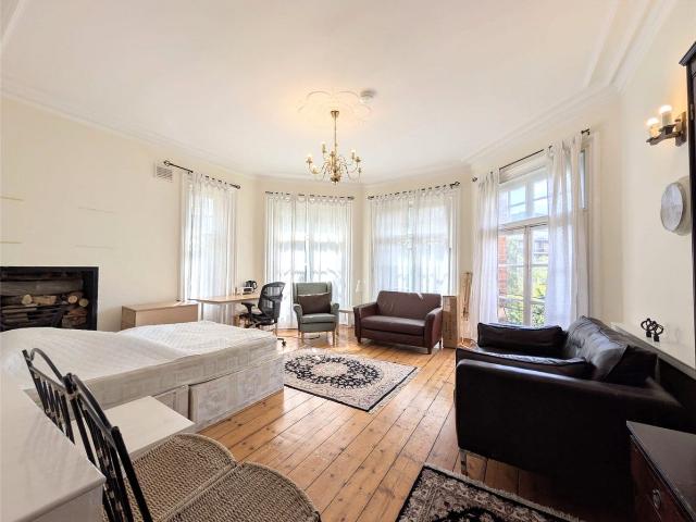 Apartment for rent in London Borough of Barnet, Greater London