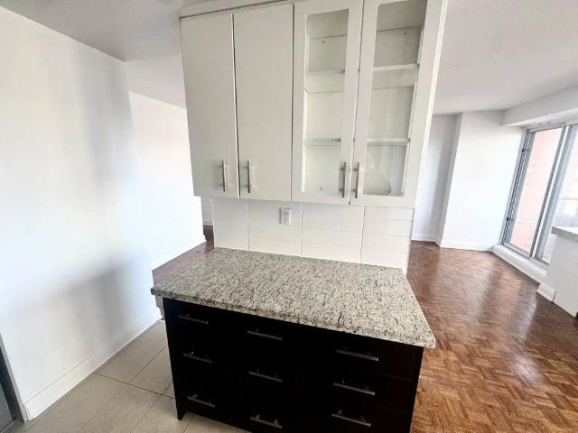 Apartment for rent in Toronto—St. Paul's, Toronto