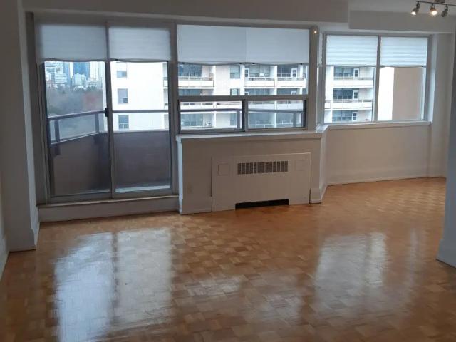 Apartment for rent in Toronto—St. Paul's, Toronto