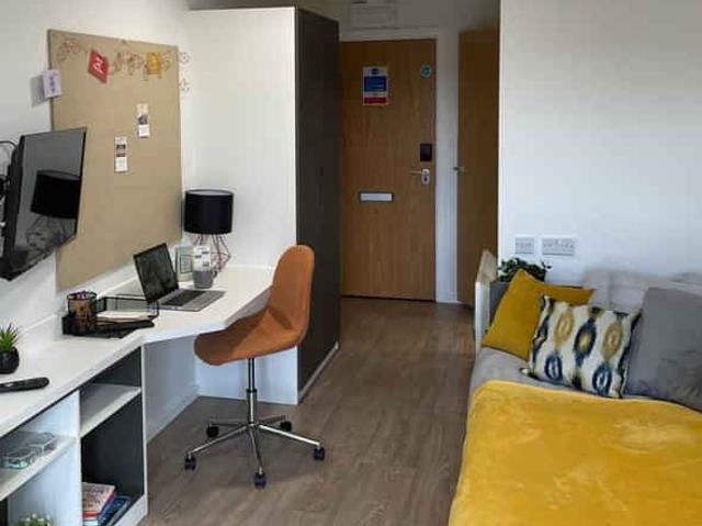 Apartment for rent in Northgate Village, Two Mills