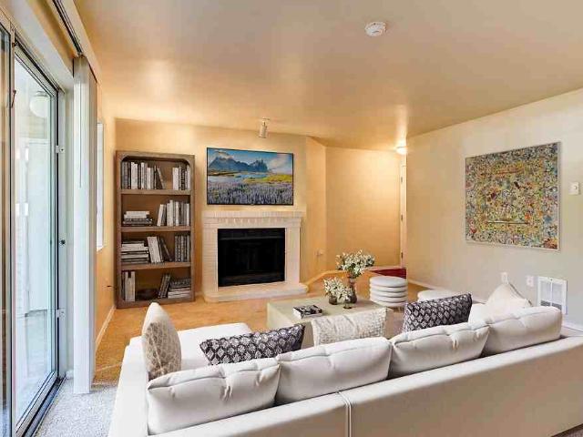 Apartment for rent in Redmond, Washington