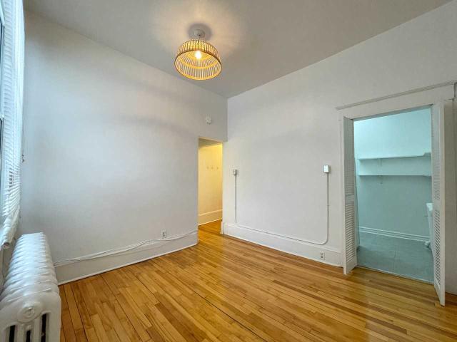 Apartment for rent in Mulhurst Bay, Ontario