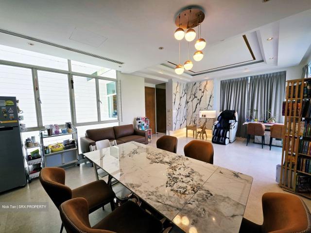 Condominium for sale in Holland