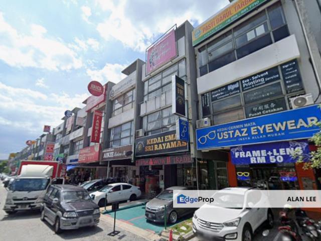 Shop for rent in Country Heights Damansara, Kuala Lumpur
