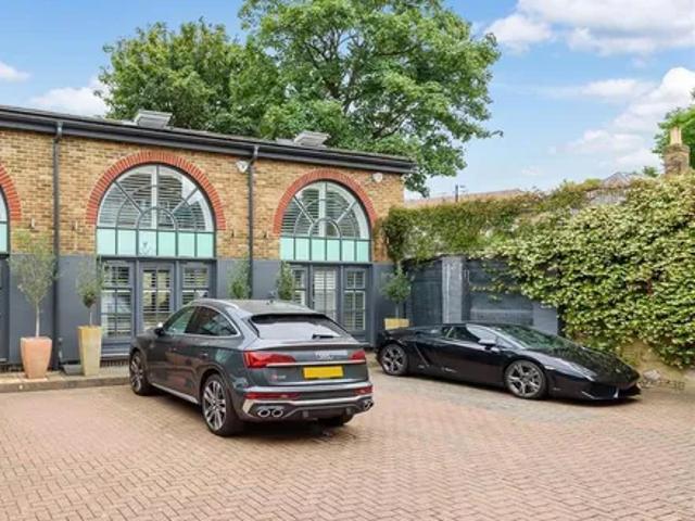House for rent in North Sheen, Greater London