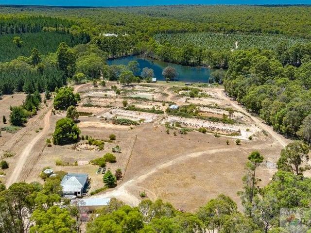 Cottage for sale in Upper Warren, Western Australia