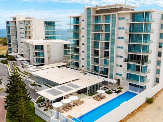Apartment for sale in Parklands, Western Australia