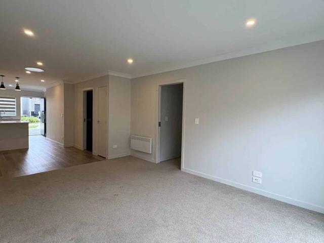 Townhouse for rent in Papakura