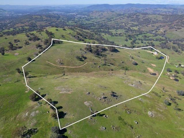 Cottage for sale in Huon Creek, Victoria