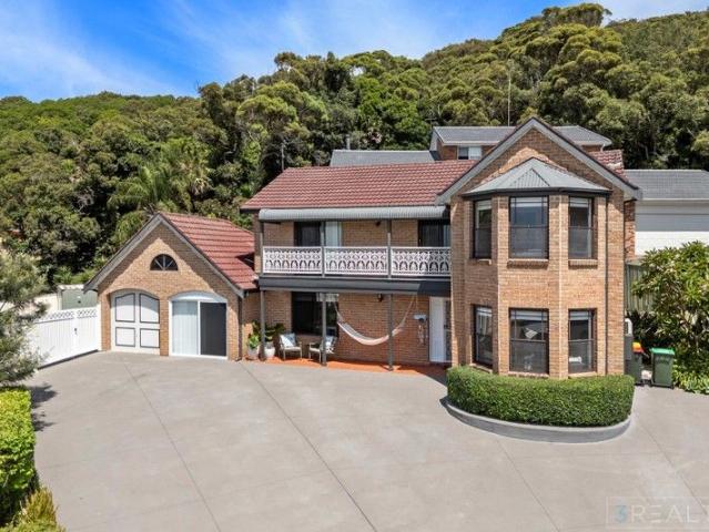 House for sale in Pinny Beach, New South Wales