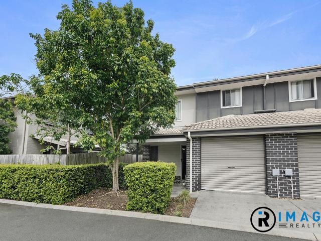 Townhouse for sale in Toombul, Queensland