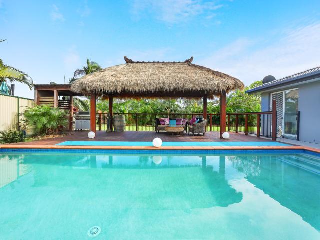 House for sale in Ashmore City