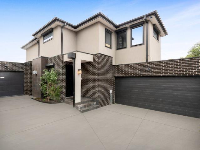 Townhouse for sale in Camerons Creek, Victoria