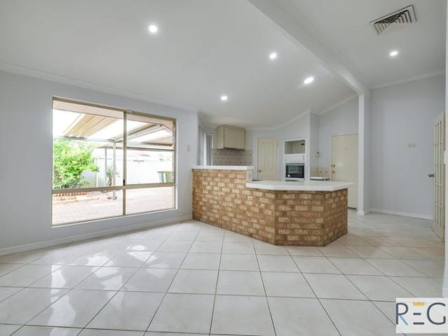 Granny Flat for rent in Canning Vale, Western Australia