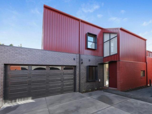 Townhouse for rent in Camerons Creek, Victoria