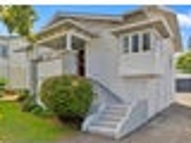 House for sale in Royal Oak