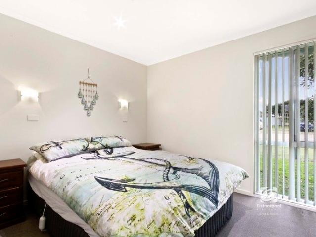 Apartment for sale in Lakes Entrance, Victoria