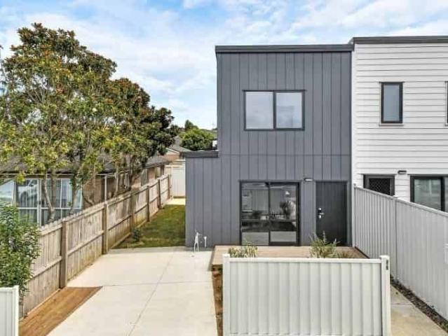 Townhouse for rent in Howick