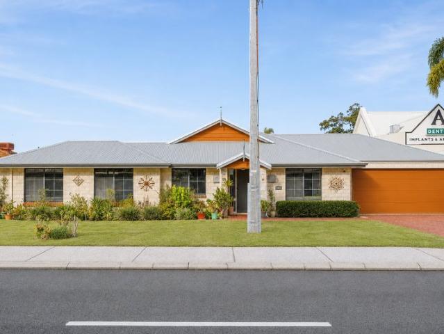 House for sale in Cloverdale, Western Australia