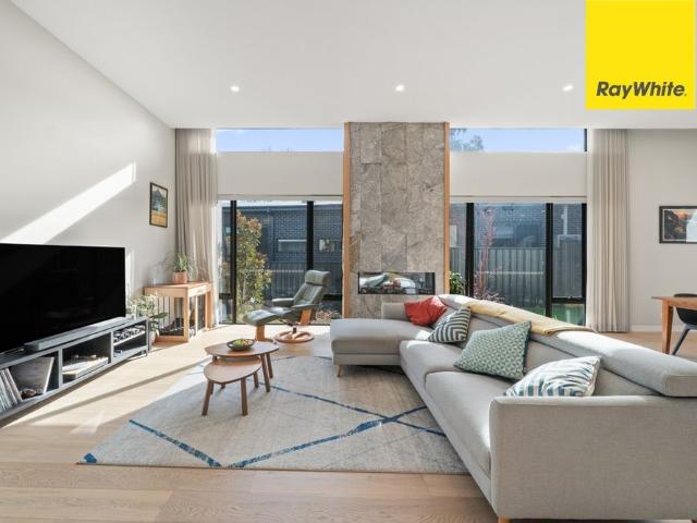 Townhouse for rent in Woden, Australian Capital Territory