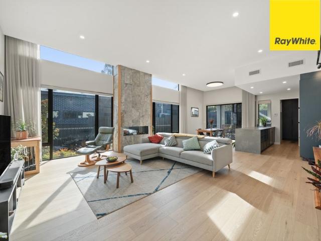 Townhouse for rent in Woden, Australian Capital Territory