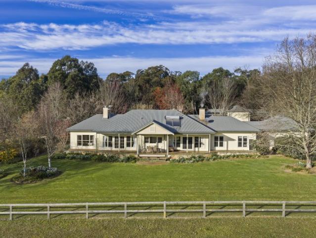 Cottage for sale in Manchester Square, New South Wales