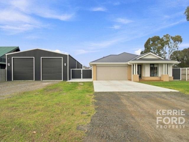 House for sale in Toongabbie, Victoria