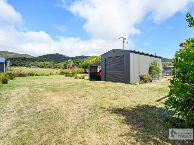 House for sale in Sisters Beach, Waratah-Wynyard