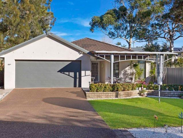 House for sale in Bateau Bay, New South Wales