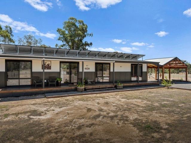 House for sale in Boho South, Victoria