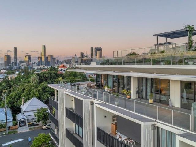 Apartment for sale in Highgate Hill