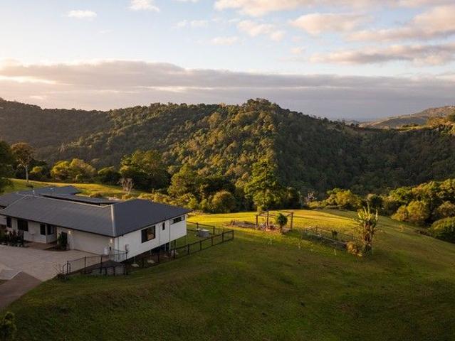 Cottage for sale in Kings Creek, Queensland
