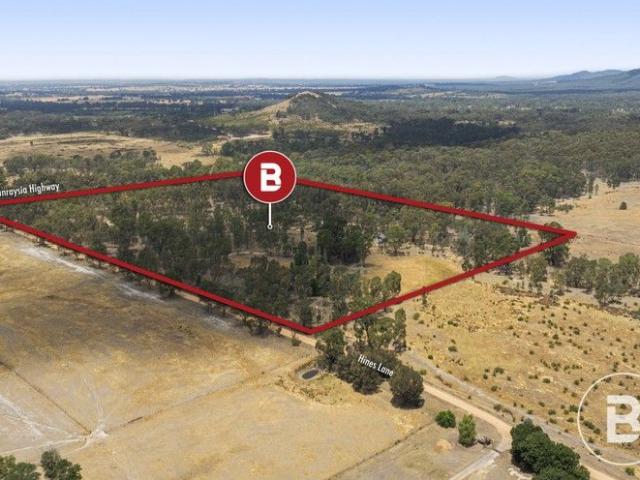 Cottage for sale in Moyreisk, Victoria