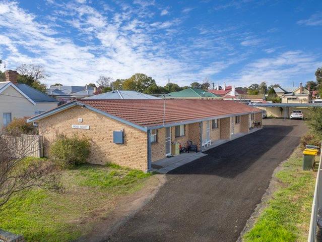 Flat for sale in Inverell, New South Wales