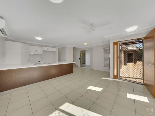 Townhouse for rent in Gladstone, Queensland