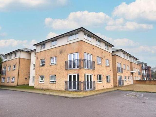 House for sale in Watford, Hertfordshire