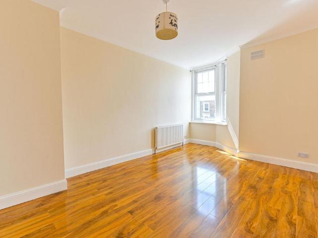 Apartment for rent in London Borough of Ealing, Greater London