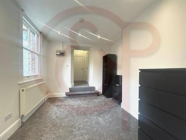 Apartment for rent in London Borough of Ealing, Greater London