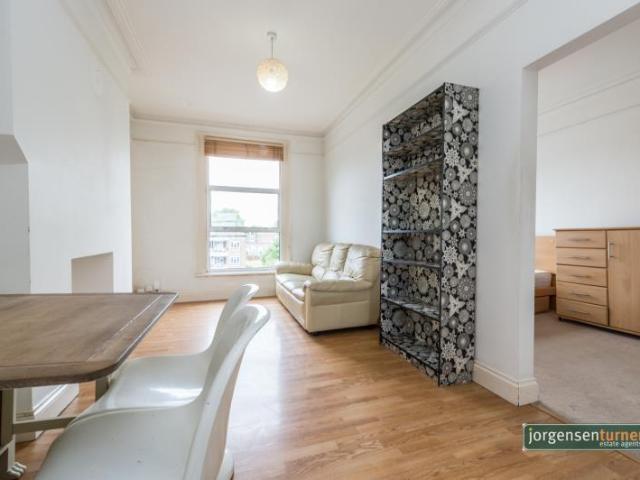 Apartment for rent in London Borough of Ealing, Greater London
