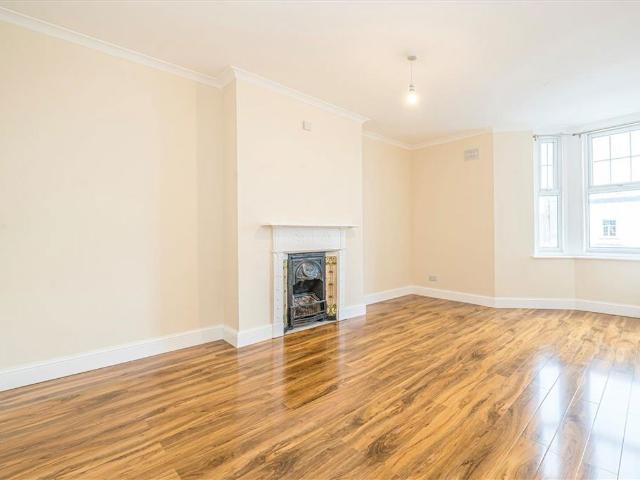 Apartment for rent in London Borough of Ealing, Greater London