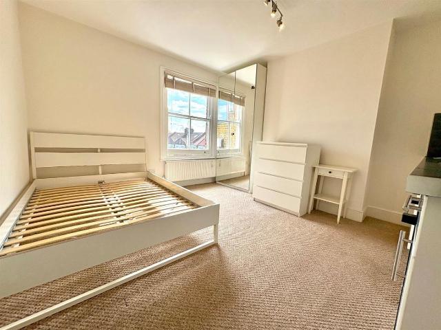 Studio for rent in London Borough of Ealing, Greater London