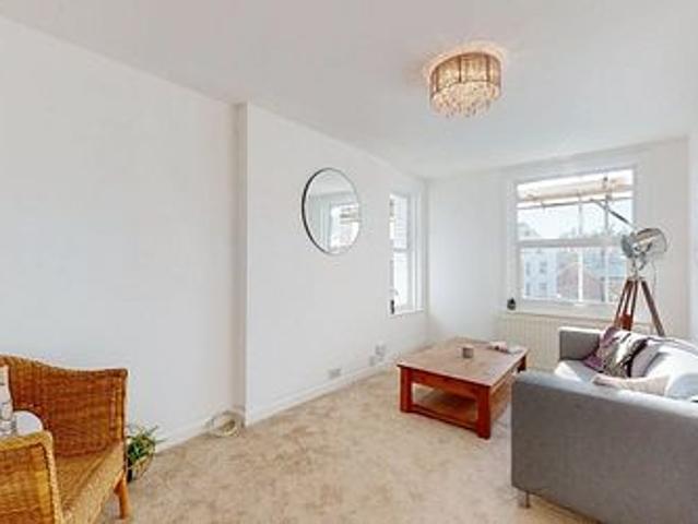 Apartment for rent in Upton, Acol