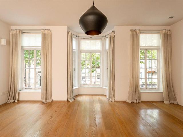 House for rent in Brompton, Greater London