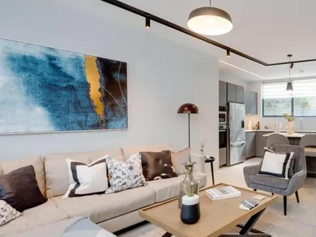 House for rent in Golders Green, Greater London