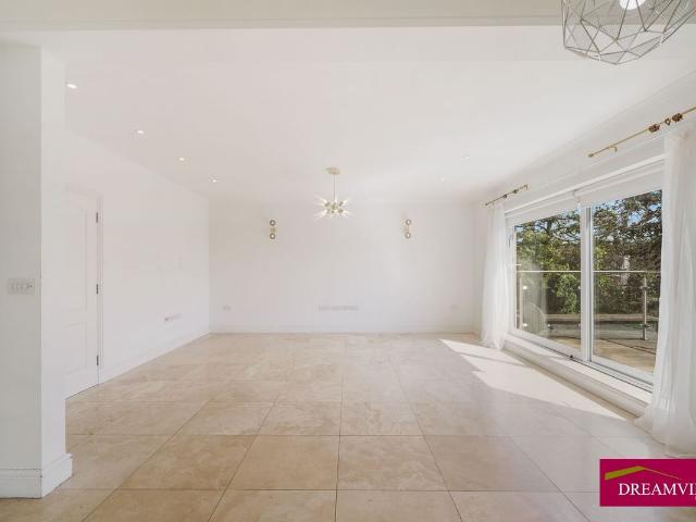 Apartment for rent in Golders Green, Greater London