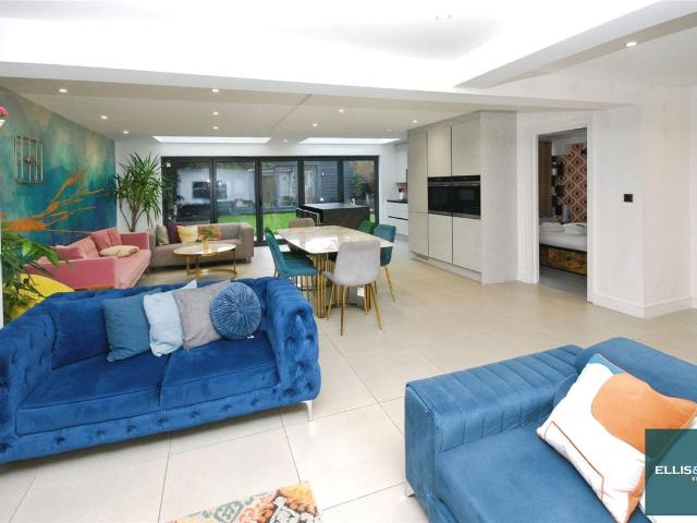 Apartment for rent in Golders Green, Greater London
