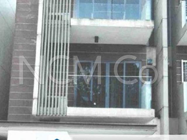 House for sale in Petaling, Damansara Damai
