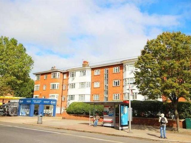 Apartment for rent in London Borough of Ealing, Greater London