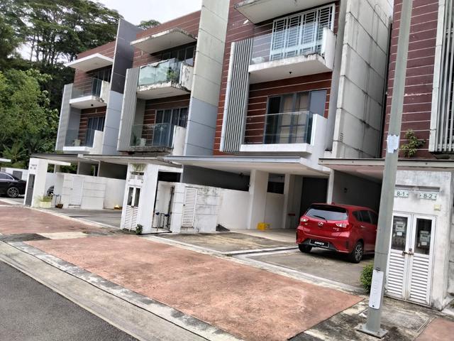 Townhouse for sale in Petaling, Damansara Damai